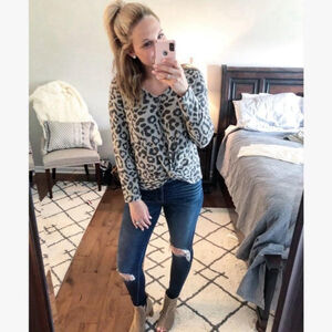 Como blu | super soft leopard top